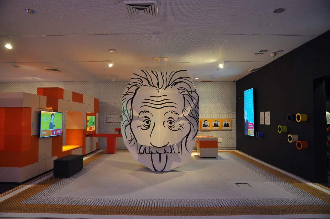 HEROES - THE FAMILY GALLERY AT ANU - MUSEUM OF THE JEWISH PEOPLE