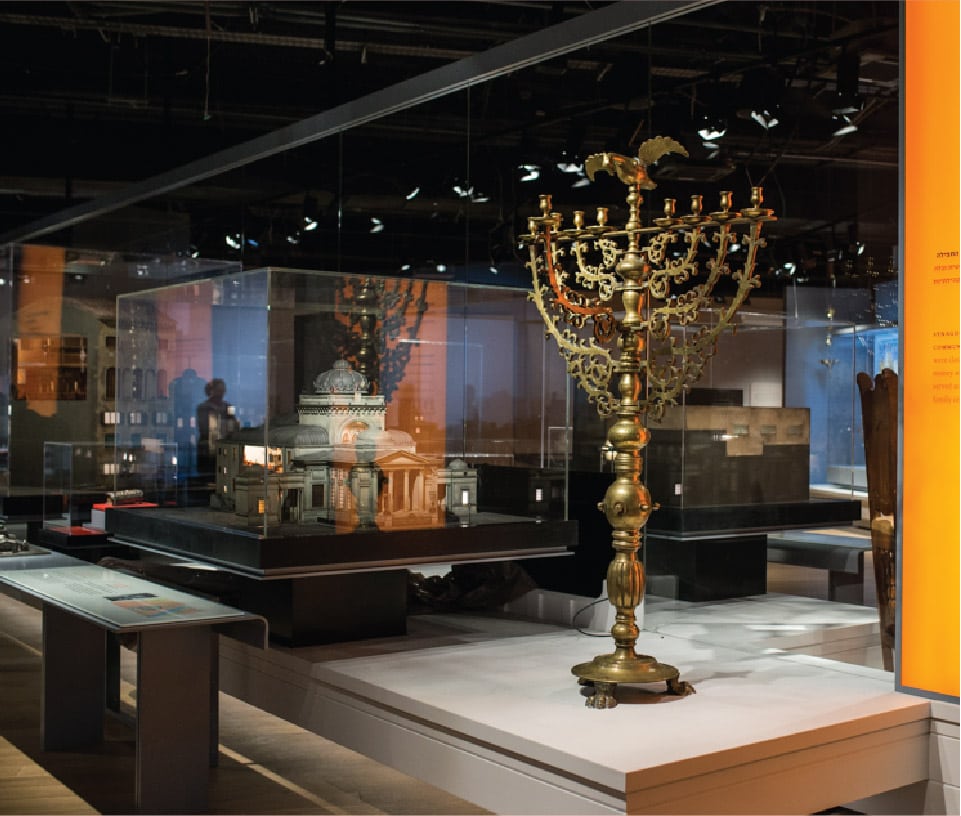 Synagogues Hall - exhibition in Tel Aviv