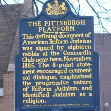 Pittsburgh Platform Plaque outside Concordia Club in the city, where the [platform was created (Creative Commons, WikiMedia)